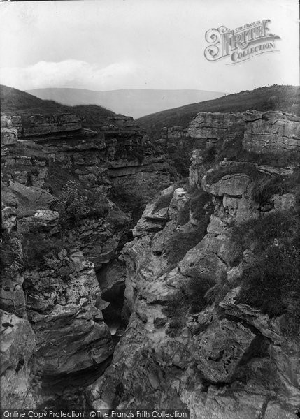 Photo of Hawes, Hell Ghyll, Dick Turpin's Leap 1911