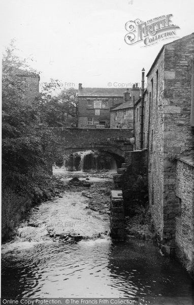 Photo of Hawes, Old Bridge c.1960