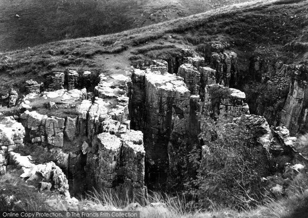 Photo of Hawes, The Butter Tubs 1908