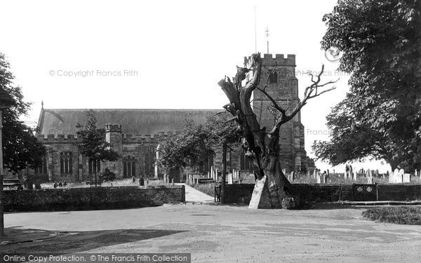 Photo of Hawkhurst, St Laurence's Church 1925