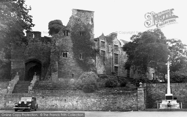 Photo of Hay On Wye, The Castle And Memorial c.1955