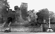 The Castle And Memorial c.1955, Hay-on-Wye