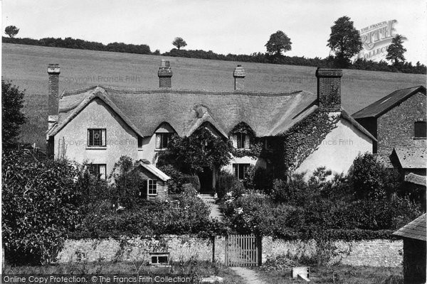 Photo of Hayes Barton, The Birthplace Of Sir Walter Raleigh 1925