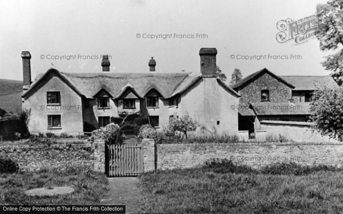 Photo of Hayes Barton, The Birthplace Of Sir Walter Raleigh c.1950
