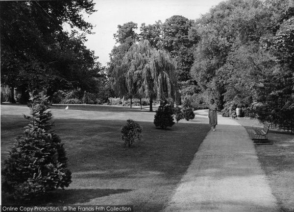 Photo of Hayes, Knoll Recreational Ground c.1955