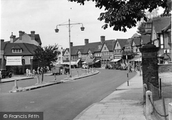 Station Approach c.1955, Hayes