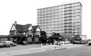 The Waggon And Horses c.1965, Hayes