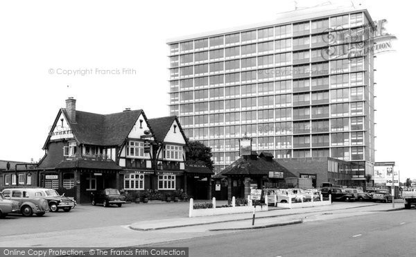 Photo of Hayes, The Waggon and Horses c1965
