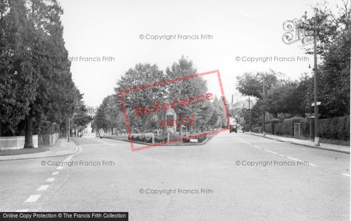 Photo of Haywards Heath, Muster Green c.1955