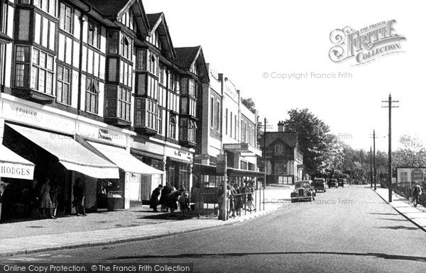 Photo of Haywards Heath, Perrymont Road And Commercial Square c.1950