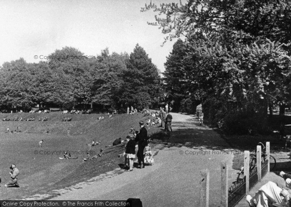 Photo of Haywards Heath, Recreation Ground c.1950