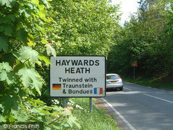 Twinning Sign 2005, Haywards Heath