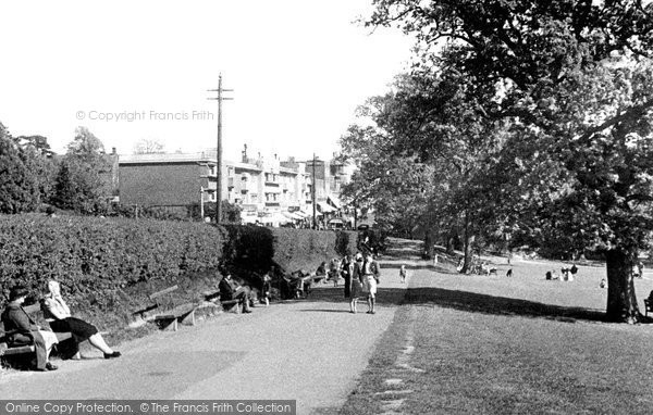 Photo of Haywards Heath, Victoria Park c.1950