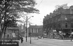 Hyde Park Corner From Woodhouse Lane c.1955, Headingley