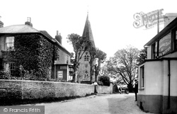 Village 1906, Headley