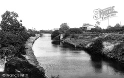 The Canal c.1955, Heath Charnock