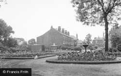 The Park c.1955, Heaton Mersey