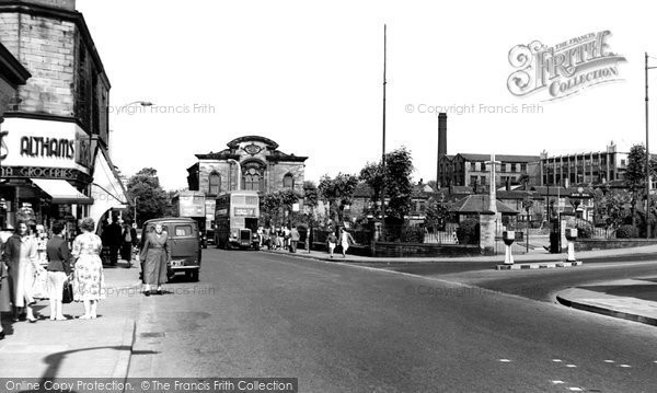 Photo of Heckmondwike, Westgate And Park c.1960