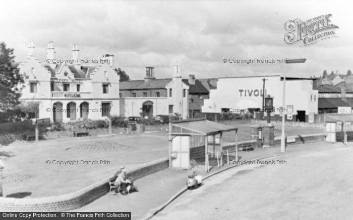 Photo of Hednesford, The Crescent And Gardens c.1960