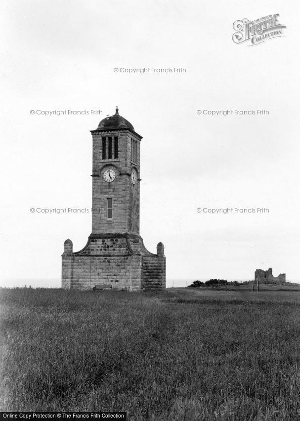 Helmsdale,  War Memorial and Castle Ruins 1939