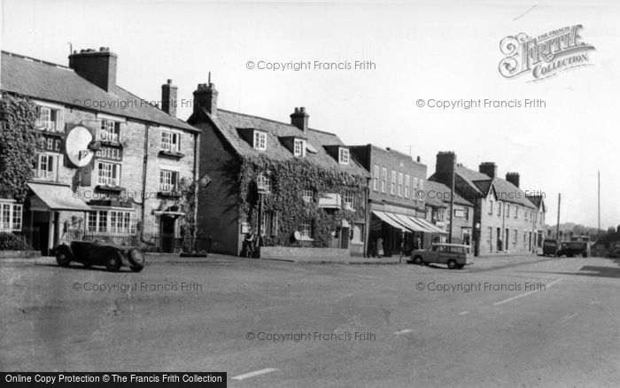 Photo of Helmsley, Bondgate From Market Place c.1955
