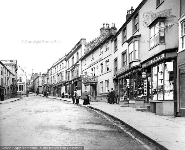 Photo of Helston, Coinagehall Street 1903