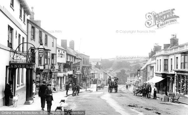 Photo of Helston, Coinagehall Street 1913