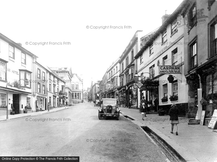 Photo of Helston, Coinagehall Street 1931