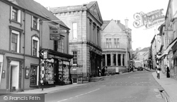 Coinagehall Street c.1960, Helston