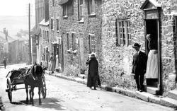 Residents Of Wendron Street 1913, Helston