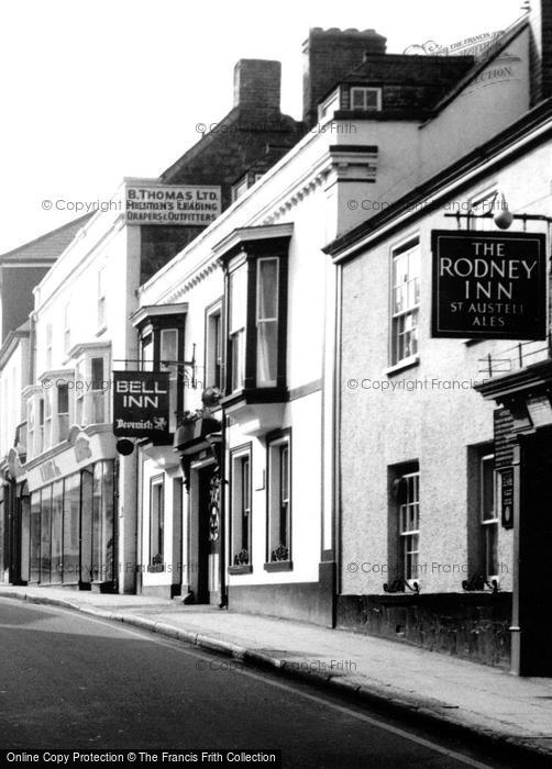 Photo of Helston, The Bell Inn And Rodney Inn c.1960