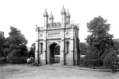 The Monument 1890, Helston