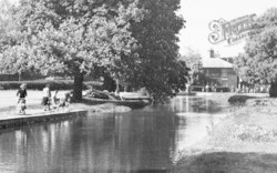 The River, Heath Park c.1955, Hemel Hempstead