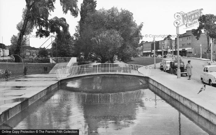 Photo of Hemel Hempstead, The Water Gardens c.1960