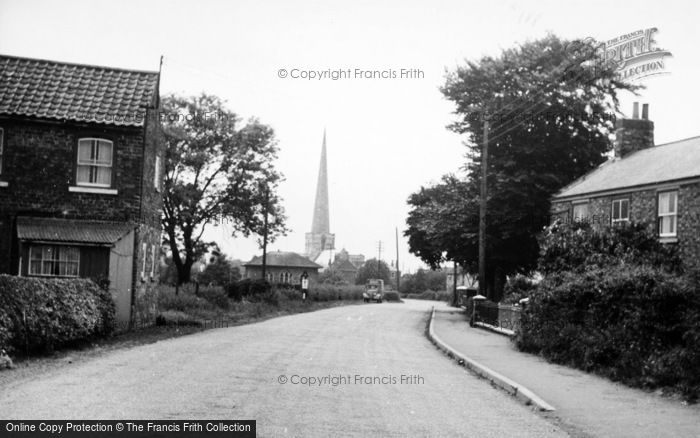 Photo of Hemingbrough, The Village c.1955