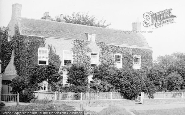 Photo of Hemingford Grey, High Street, River House 1914