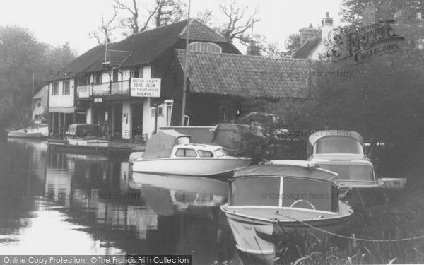 Photo of Hemingford Grey, The Boat House c.1960