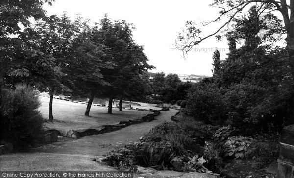 Photo of Hemsworth, Vale Head Park c.1965