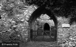 Castle Gateway 1956, Hemyock