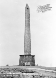 Wellington Monument c.1955, Hemyock