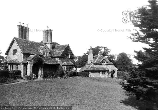 Photo of Henbury, Blaise Hamlet c.1955