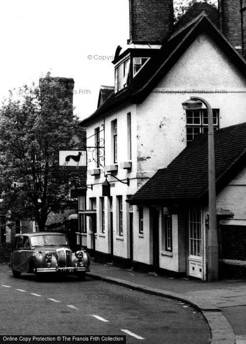 Photo of Hendon, Church End, The Greyhound c.1960