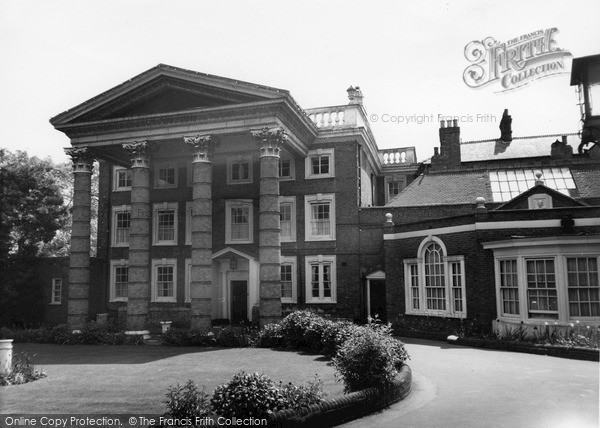 Photo of Hendon, Hendon Hall Hotel c.1960