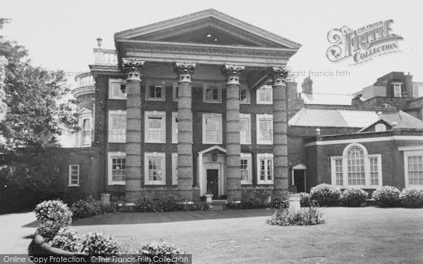 Photo of Hendon, Hendon Hall Hotel c.1960
