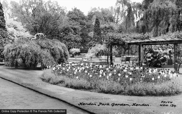 Photo of Hendon, Hendon Park Garden c.1960