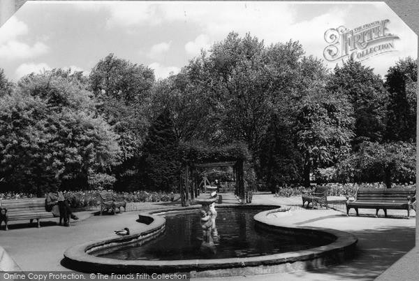 Photo of Hendon, The Gardens, Hendon Park c.1960