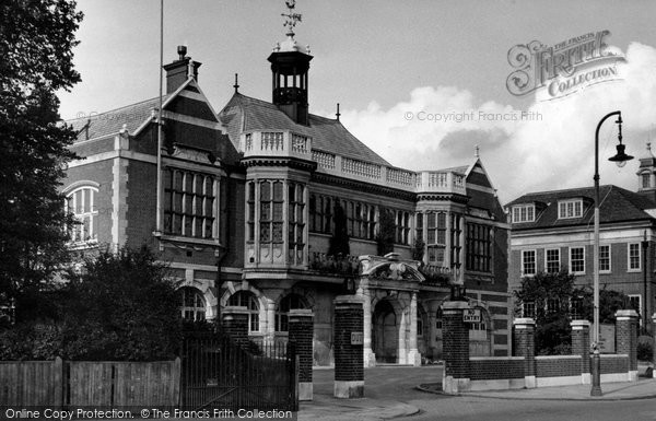 Photo of Hendon, The Town Hall c.1955