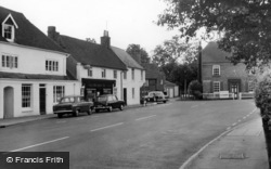 Golden Square c.1960, Henfield
