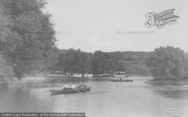 Photo of Henley On Thames, Boating On The River Thames c.1950