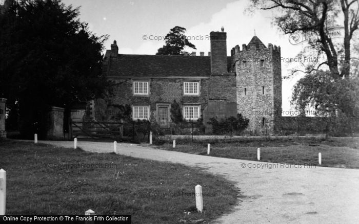 Photo of Henley On Thames, Grey's Court 1953